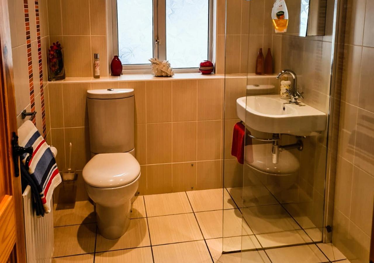 Moat Holiday Rental Lisnaskea Exterior photo